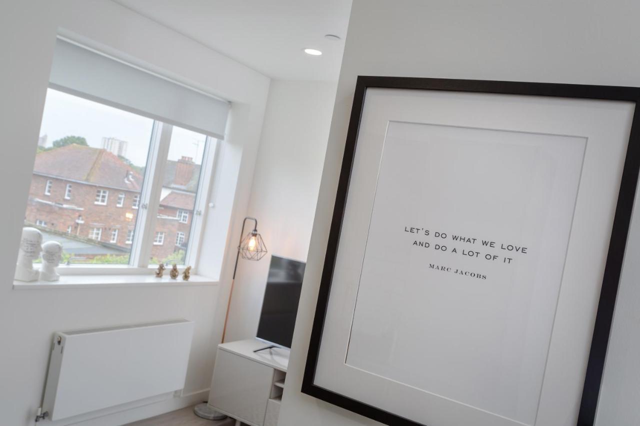 Luxury Serviced Apartments Stevenage, Hertfordshire Kültér fotó